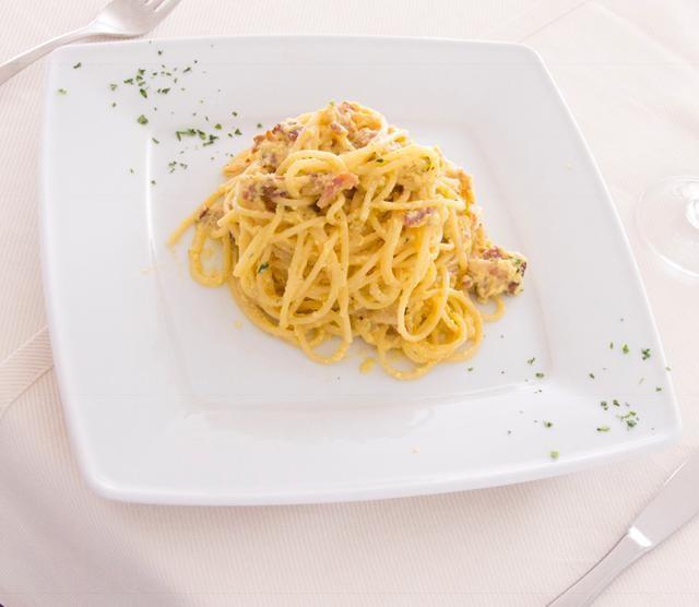 רוצאנו Hotel Ristorante Sbranetta מראה חיצוני תמונה